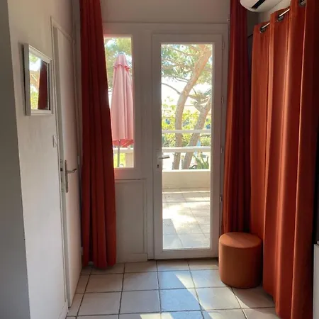 Le Ceinturon Hotel 2*