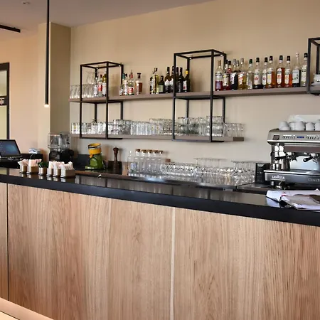 فندق Logis Restaurant Le Kalliste Hyères