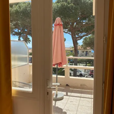 Logis Restaurant Le Kalliste Hotel Hyères