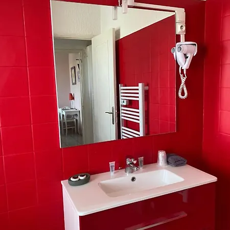 Logis Restaurant Le Kalliste Hotel 2*