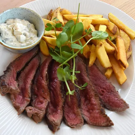 Logis Restaurant Le Kalliste 히에레