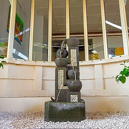 Le Kalliste Hotel 3*